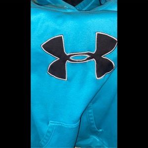 Blue Under Armor sweatshirt